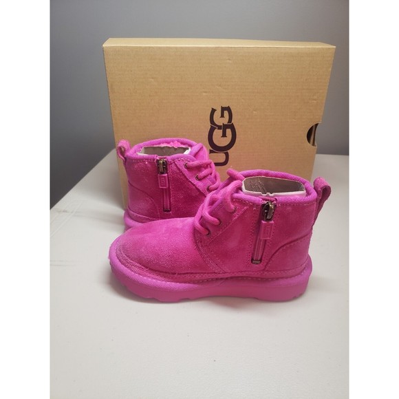 Girl's Boots UGG Kids Neumel II (Toddler/Little Kid) Size 11. - Picture 3 of 6